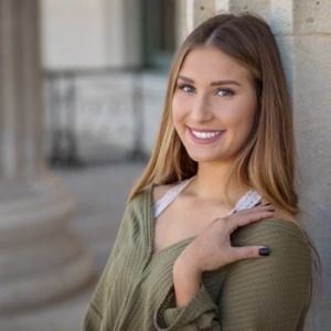 Meet your Posher, Caralee